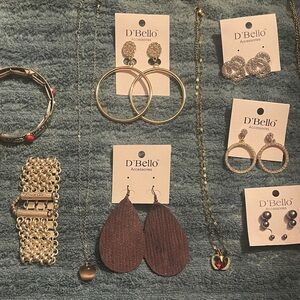 Beautiful multiple jewelry item lot